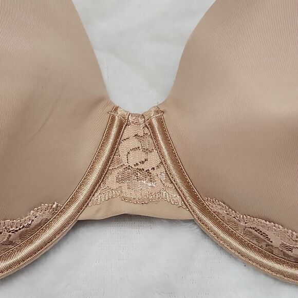 Vanity Fair nude bra with lace accent 40D - Picture 2 of 10